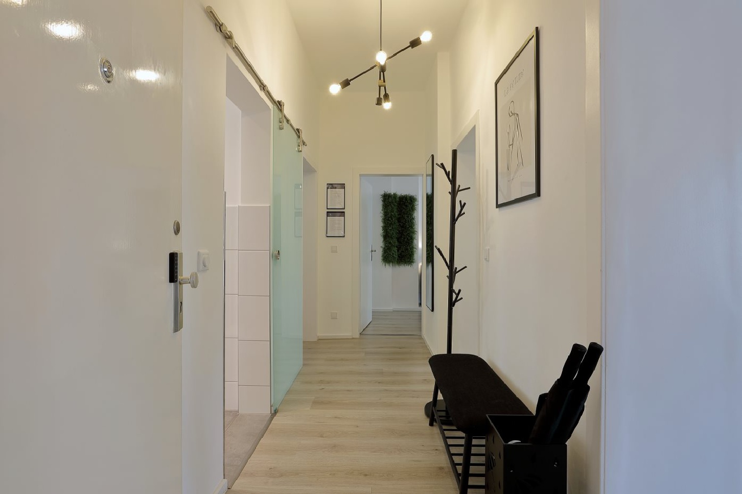 N Modernes Apartment in Messenähe mit Garage & PS4 in Essen-Rüttenscheid