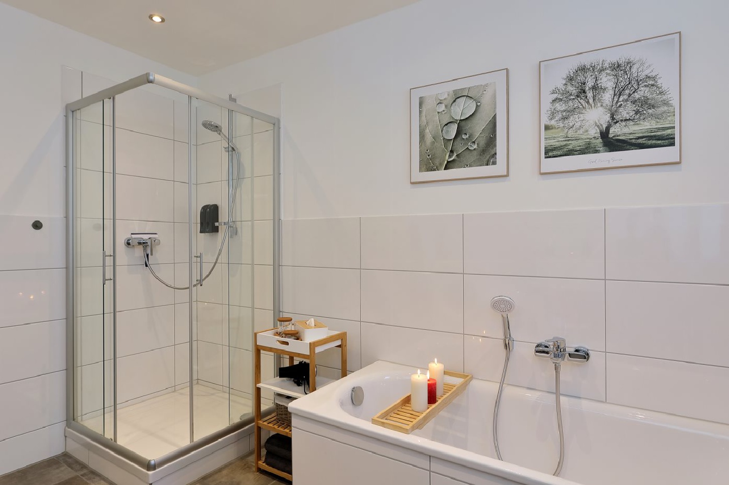 N Modernes Apartment in Messenähe mit Garage & PS4 in Essen-Rüttenscheid